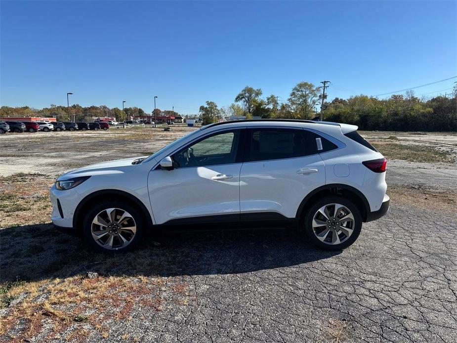 new 2024 Ford Escape car, priced at $40,000