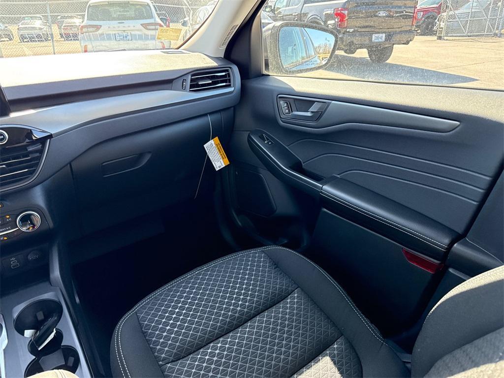 new 2025 Ford Escape car, priced at $27,262