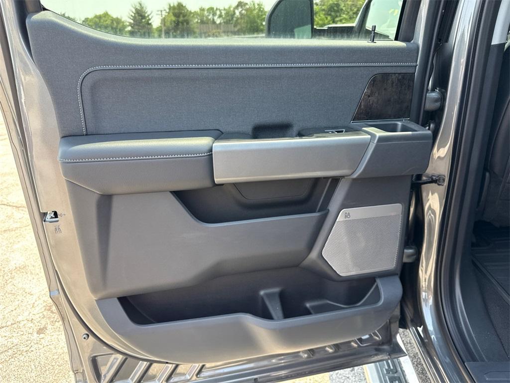 new 2025 Ford F-350 car, priced at $79,000