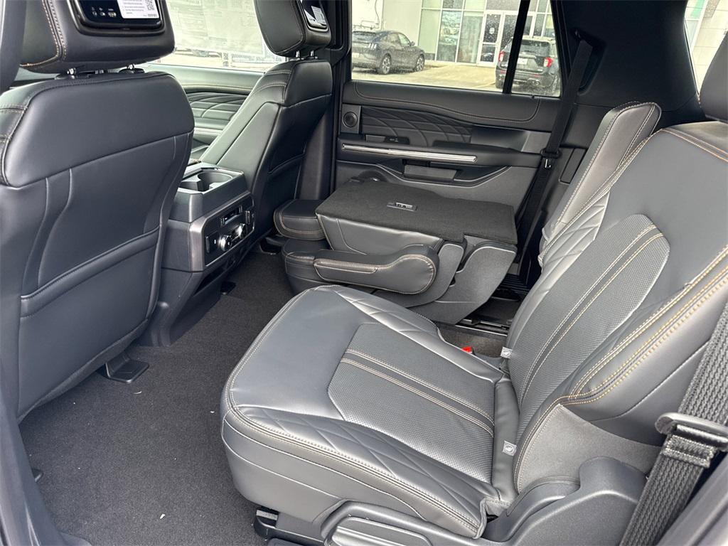 new 2024 Ford Expedition Max car, priced at $89,931