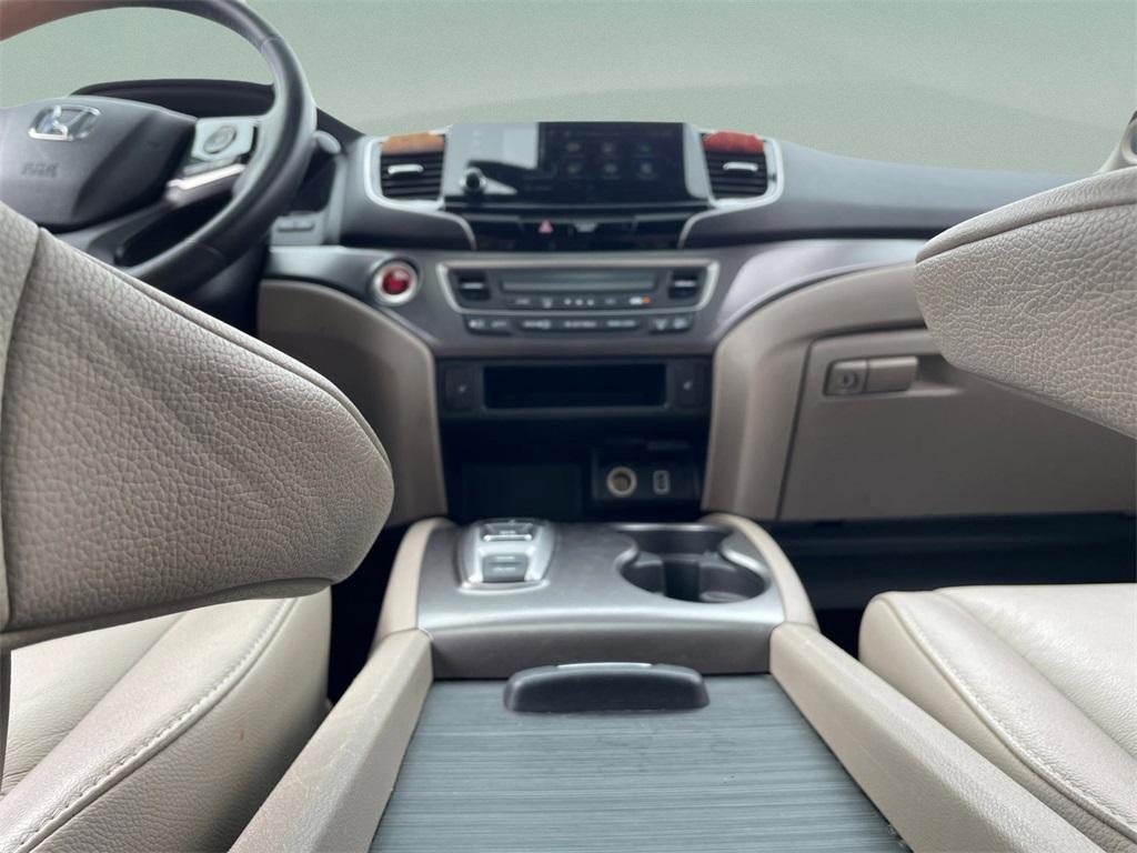 used 2022 Honda Pilot car, priced at $25,490