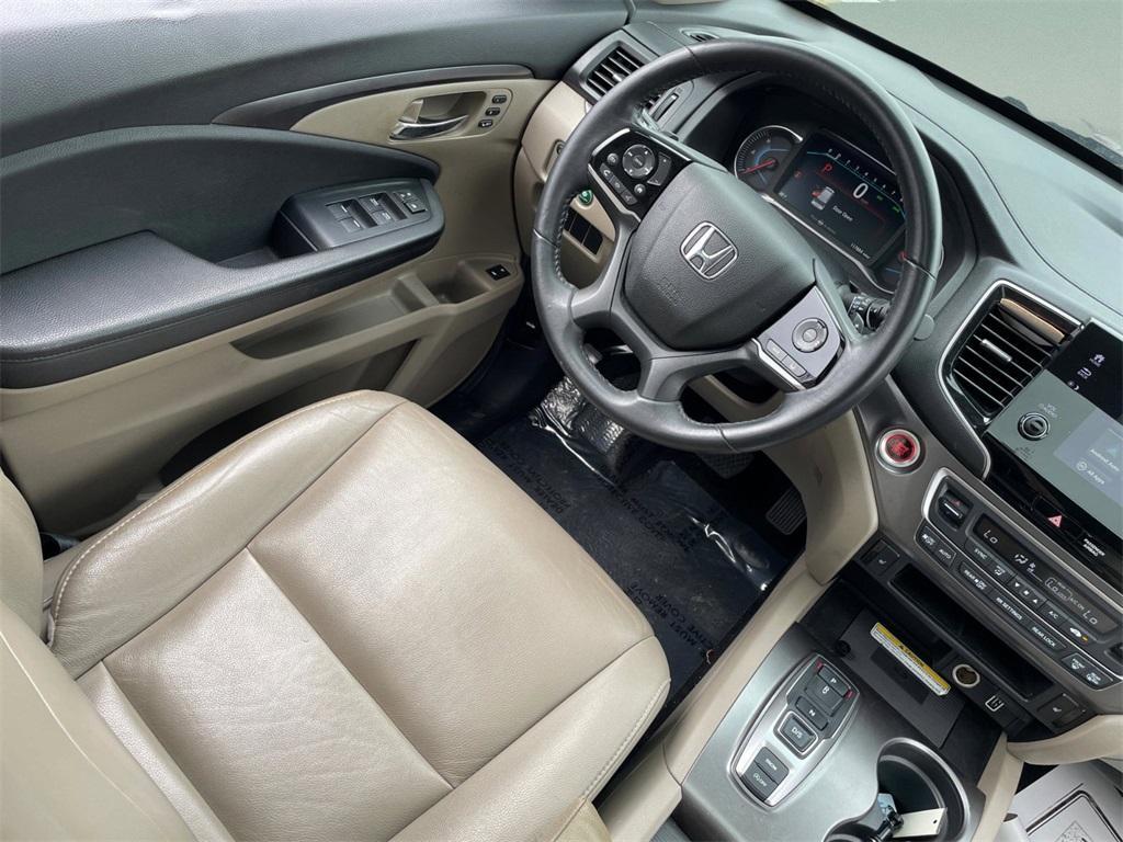 used 2022 Honda Pilot car, priced at $25,490