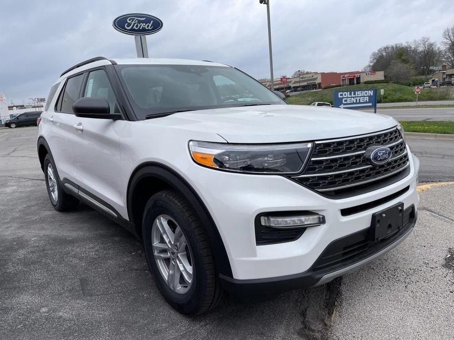 new 2024 Ford Explorer car, priced at $41,935