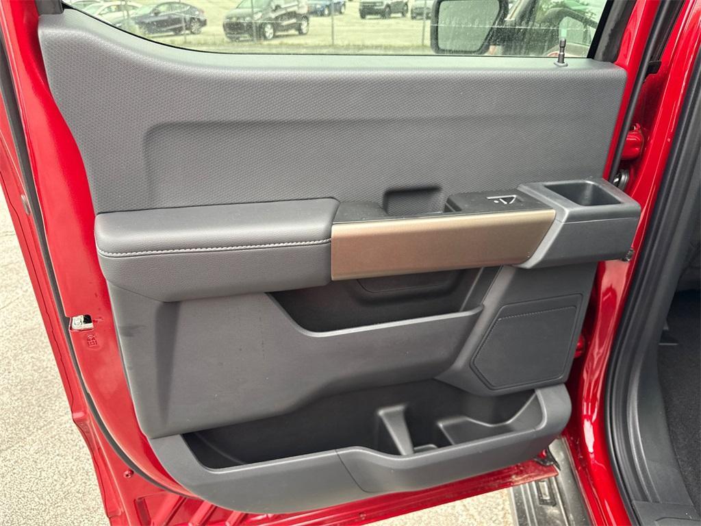 new 2025 Ford F-150 car, priced at $48,280