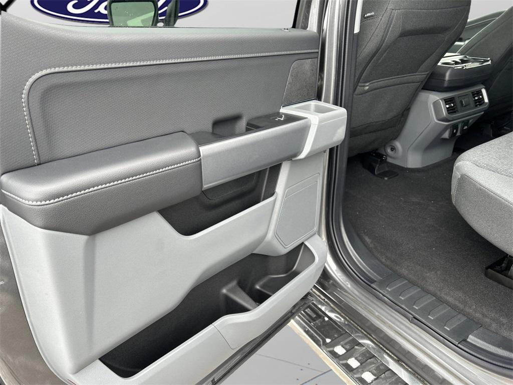 new 2025 Ford F-150 car, priced at $51,983