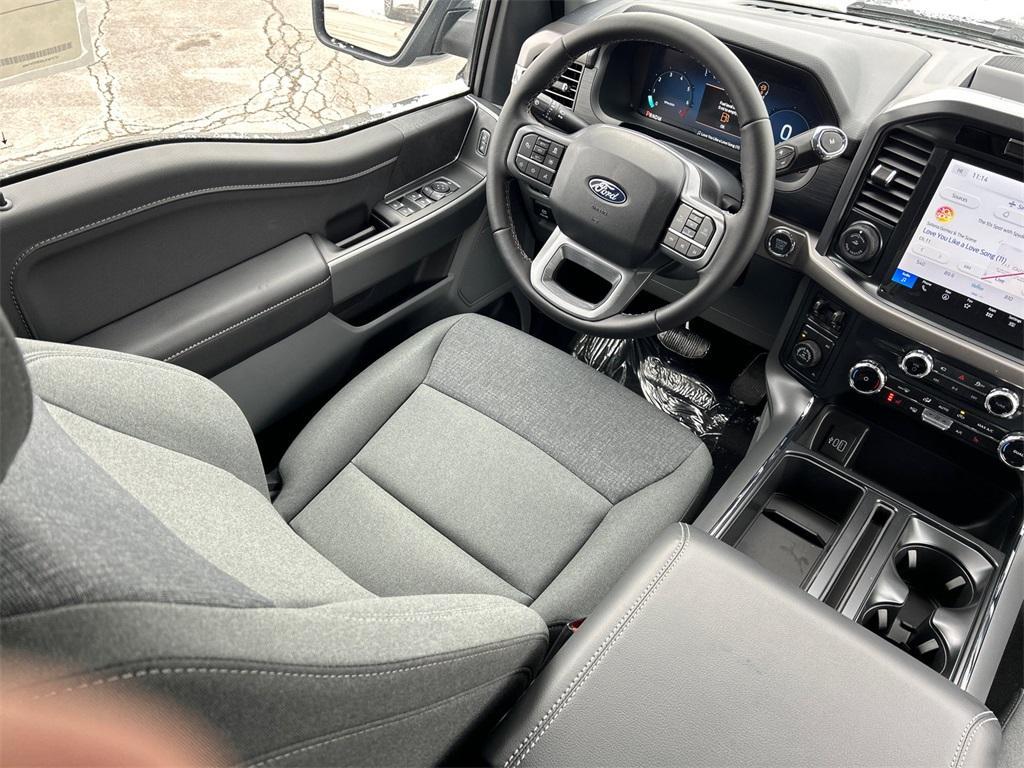 new 2025 Ford F-150 car, priced at $53,574