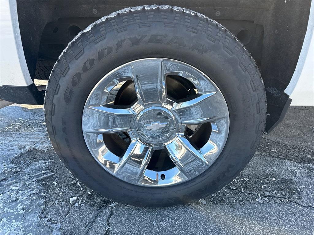 used 2018 Chevrolet Silverado 1500 car, priced at $25,998