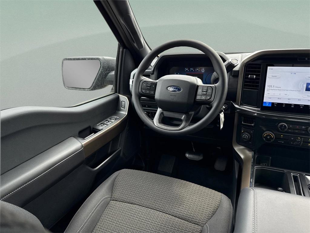 new 2025 Ford F-150 car, priced at $46,559