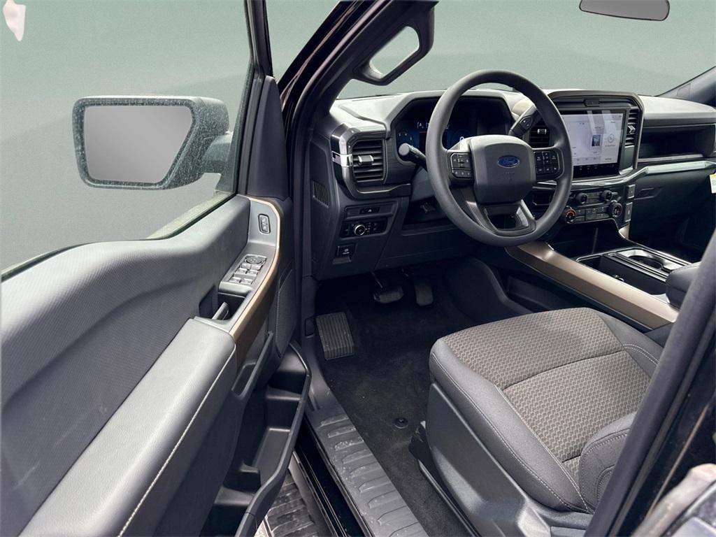 new 2025 Ford F-150 car, priced at $46,559