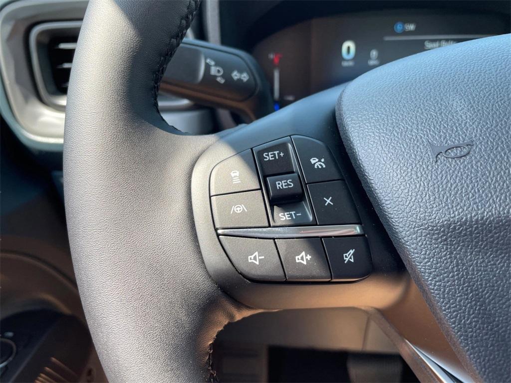 new 2025 Ford Maverick car, priced at $37,999