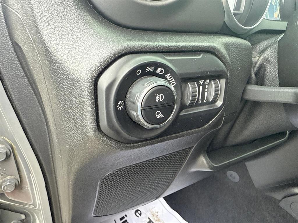 used 2021 Jeep Gladiator car, priced at $32,585