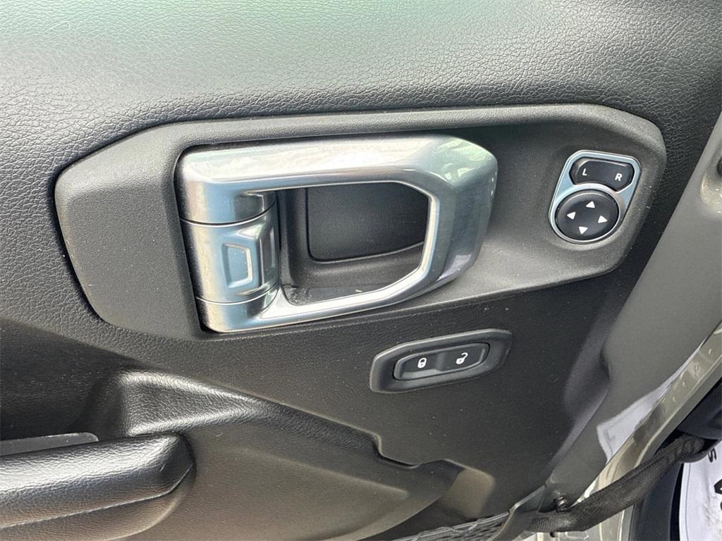 used 2021 Jeep Gladiator car, priced at $32,585