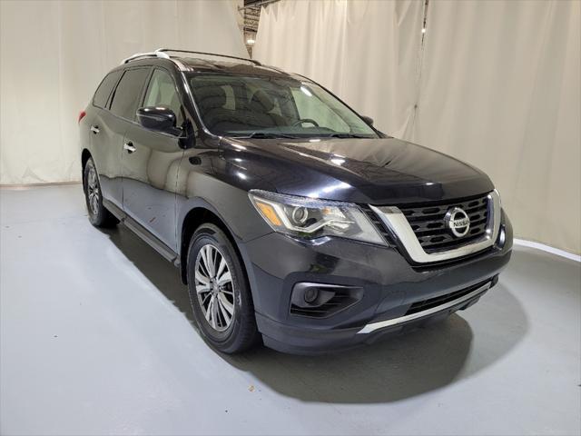 used 2020 Nissan Pathfinder car, priced at $19,895