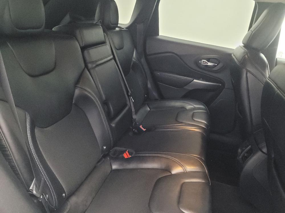 used 2019 Jeep Cherokee car, priced at $16,195
