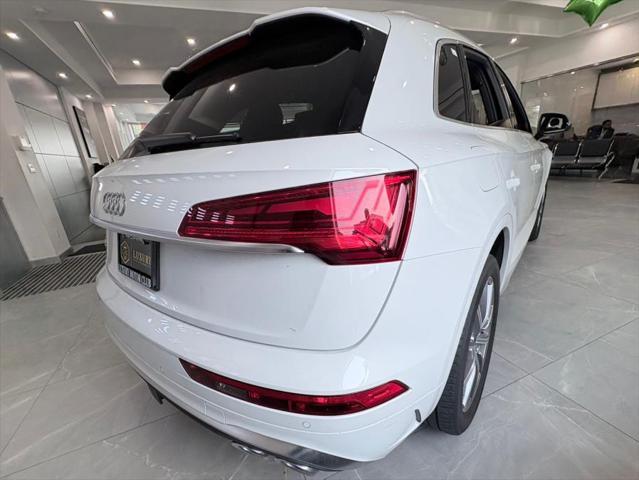 used 2022 Audi SQ5 car, priced at $35,750