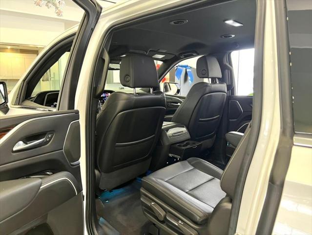 used 2022 Cadillac Escalade ESV car, priced at $64,850