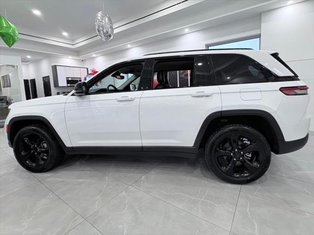 used 2023 Jeep Grand Cherokee car, priced at $28,850