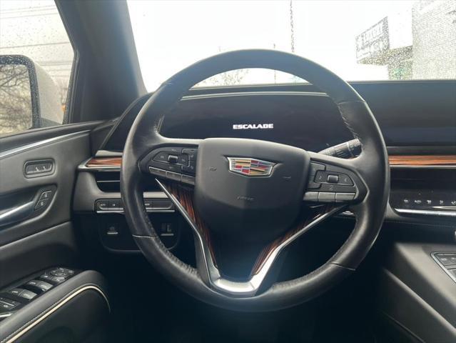 used 2022 Cadillac Escalade ESV car, priced at $59,350