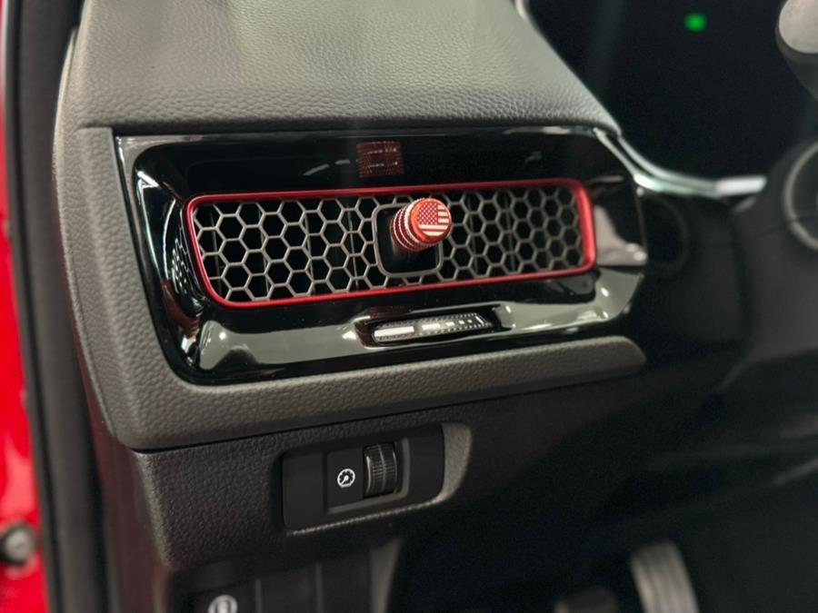 used 2024 Honda Civic Si car, priced at $25,850