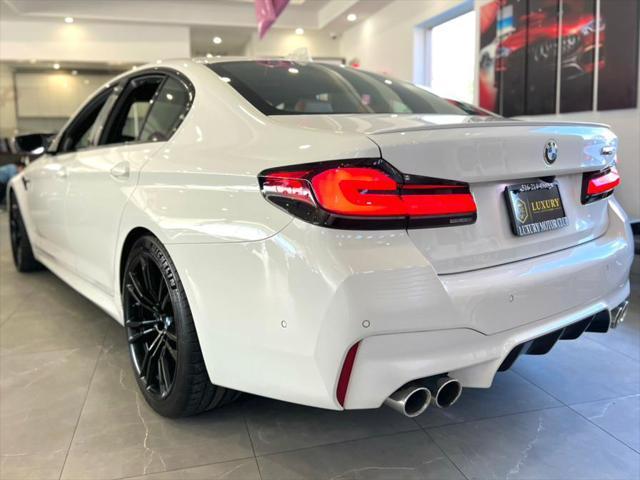 used 2022 BMW M5 car, priced at $76,850