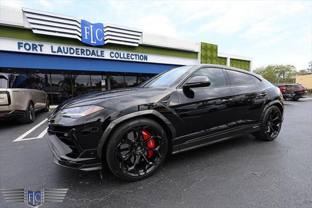 used 2023 Lamborghini Urus car