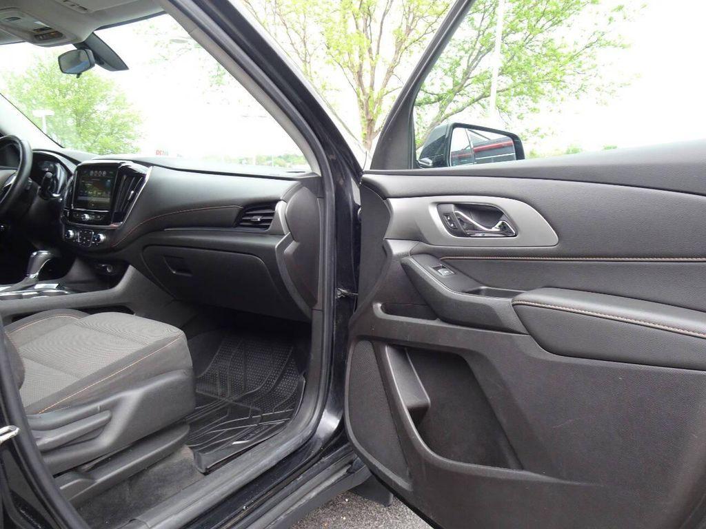 used 2019 Chevrolet Traverse car, priced at $15,995