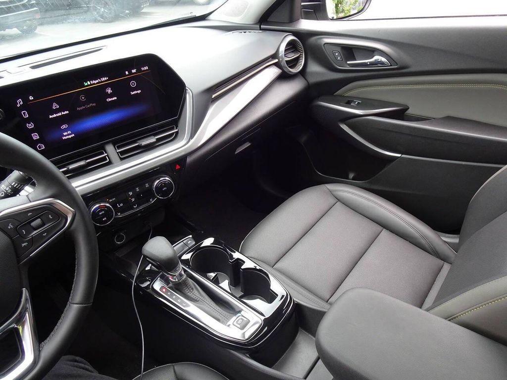 used 2024 Chevrolet Trax car, priced at $19,995