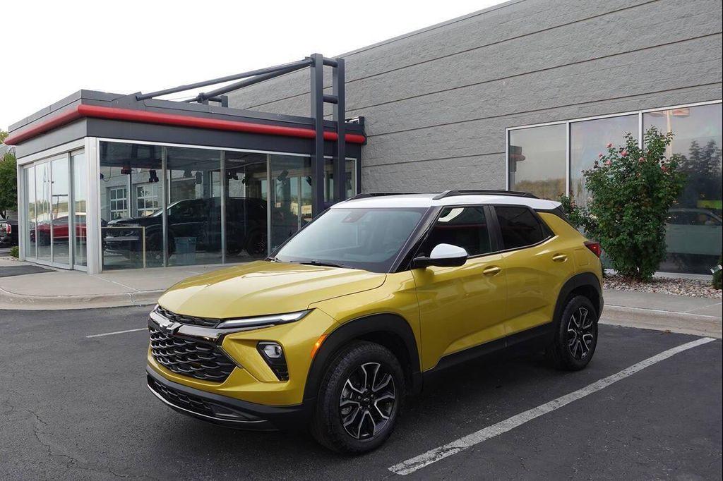 used 2024 Chevrolet TrailBlazer car, priced at $21,995