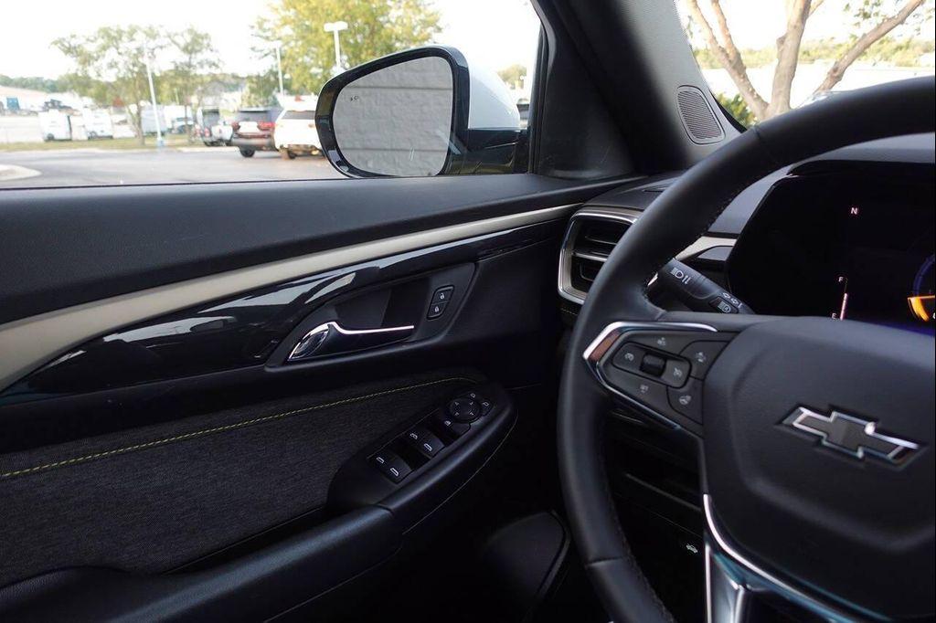 used 2024 Chevrolet TrailBlazer car, priced at $21,995