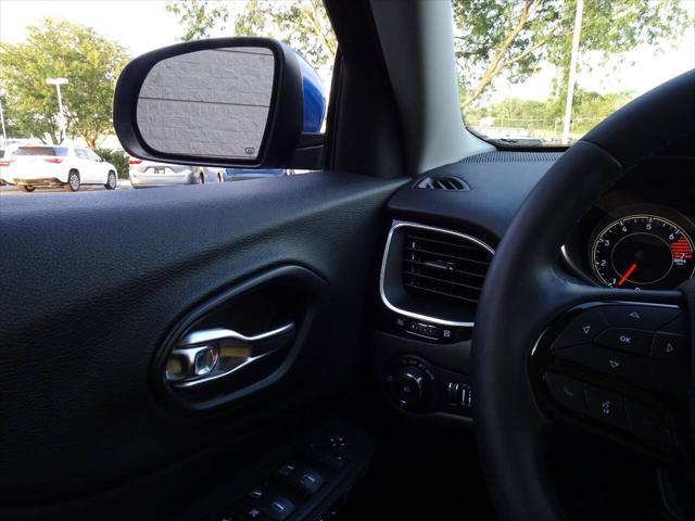 used 2021 Jeep Cherokee car, priced at $16,995