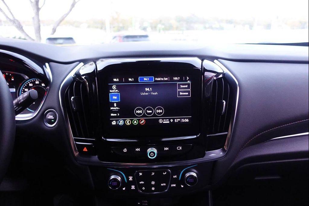 used 2023 Chevrolet Traverse car, priced at $26,995
