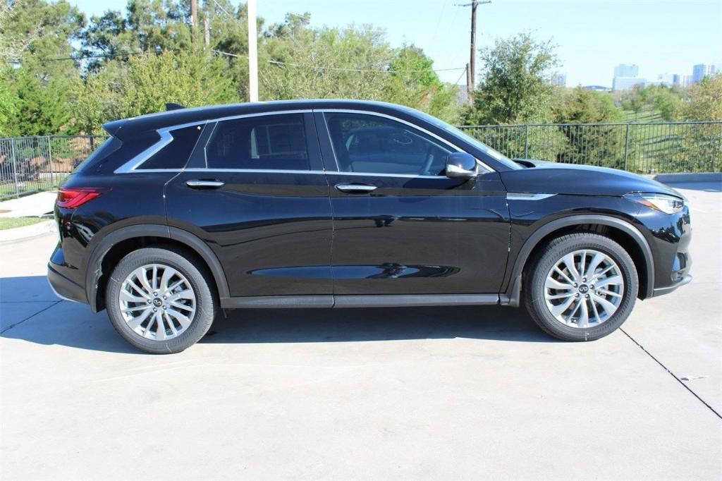 new 2024 INFINITI QX50 car, priced at $39,383