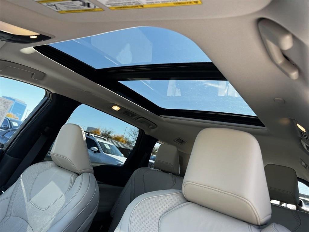 new 2025 INFINITI QX60 car, priced at $51,338