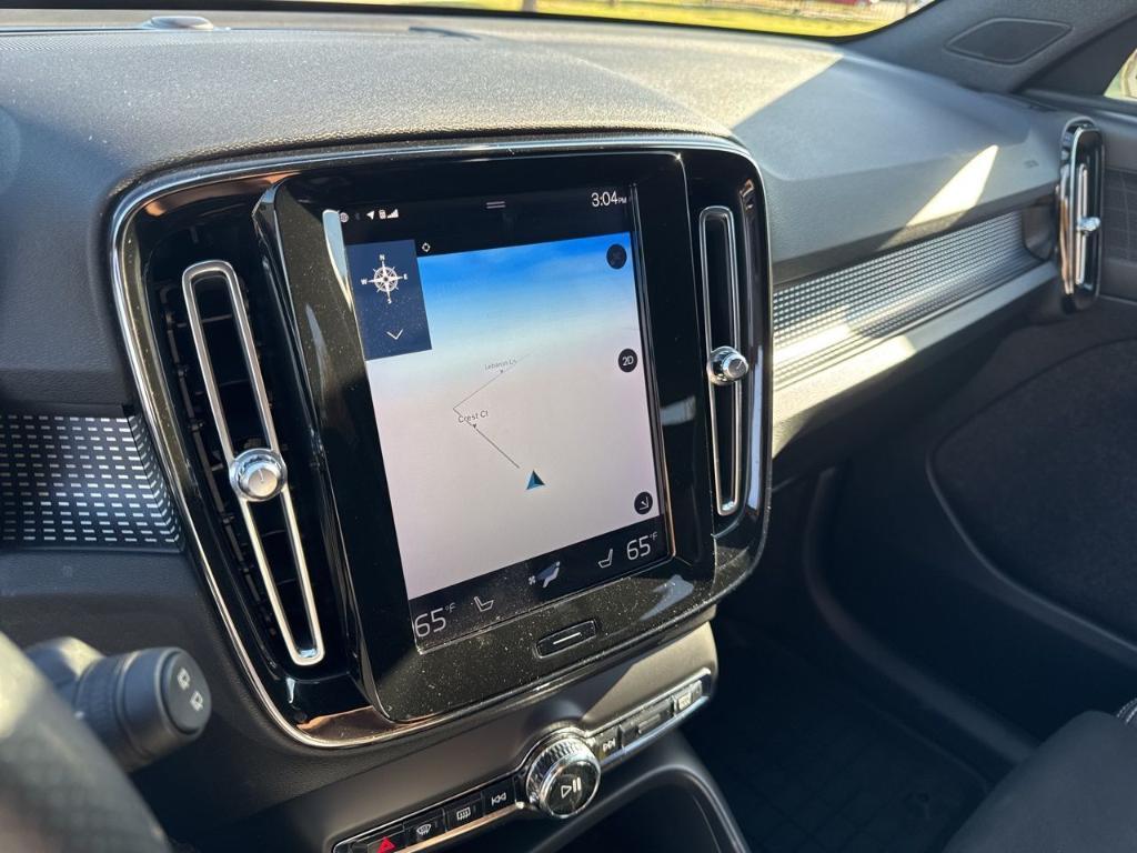 used 2019 Volvo XC40 car, priced at $24,985