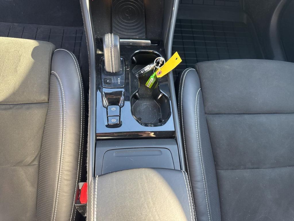 used 2019 Volvo XC40 car, priced at $24,985