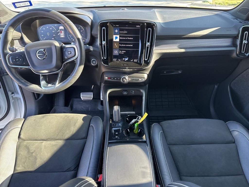 used 2019 Volvo XC40 car, priced at $24,985