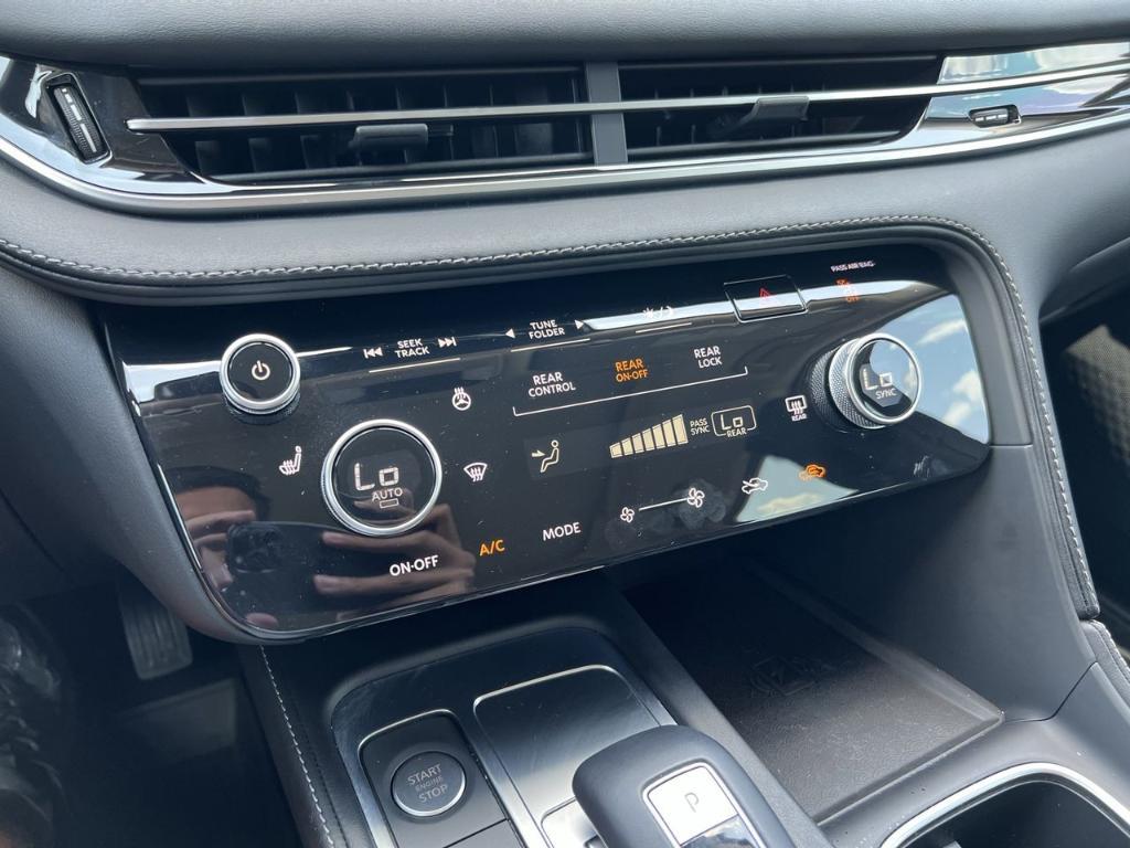 used 2025 INFINITI QX60 car, priced at $36,984