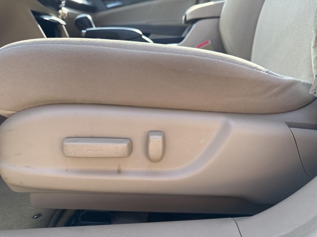 used 2009 Honda Accord car, priced at $9,999