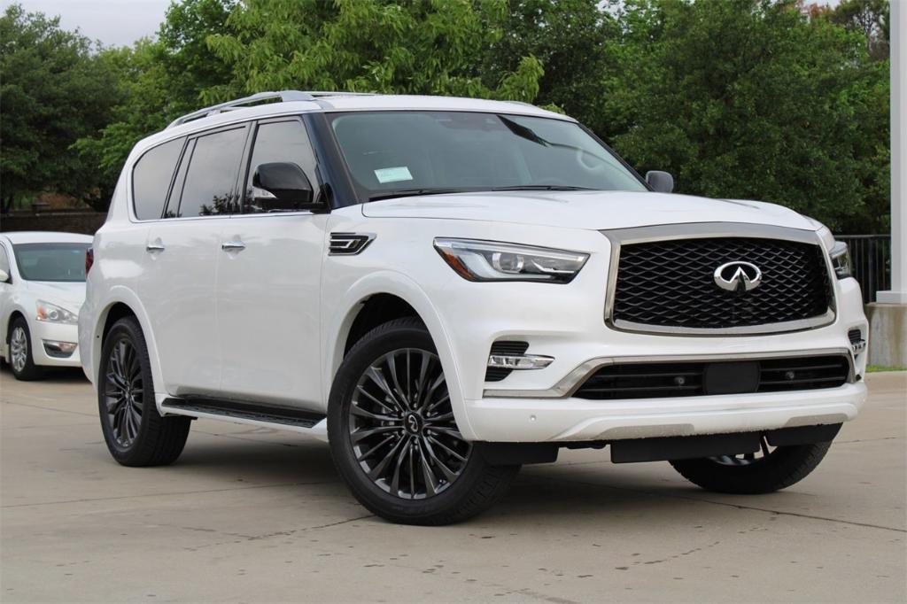 new 2024 INFINITI QX80 car, priced at $67,305