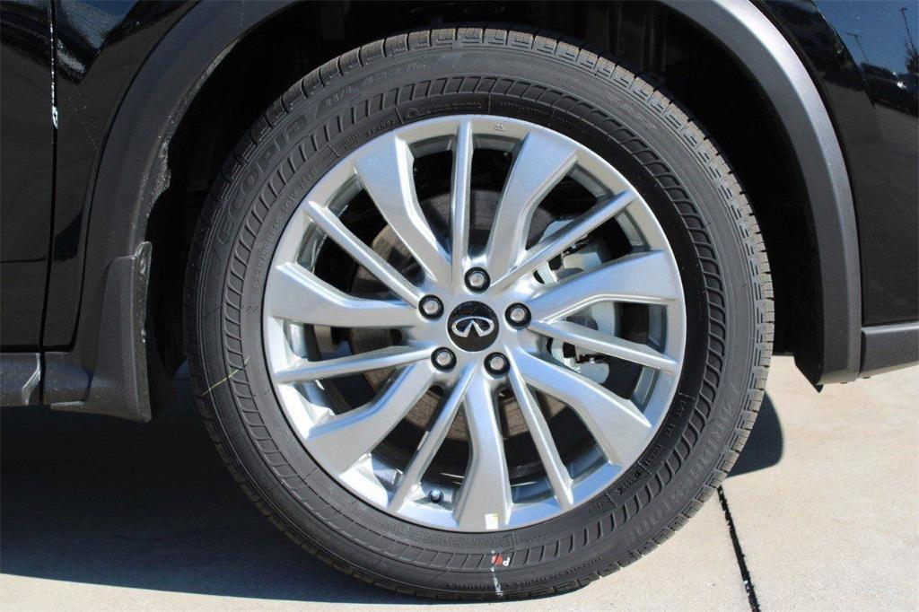 new 2025 INFINITI QX50 car, priced at $44,585