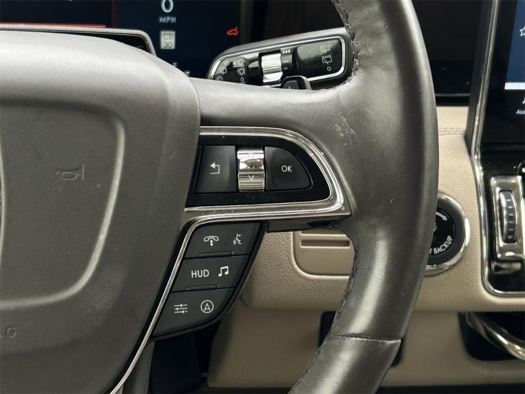 used 2022 Lincoln Navigator car, priced at $55,988