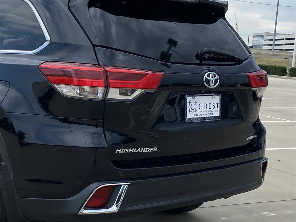 used 2018 Toyota Highlander car, priced at $19,985