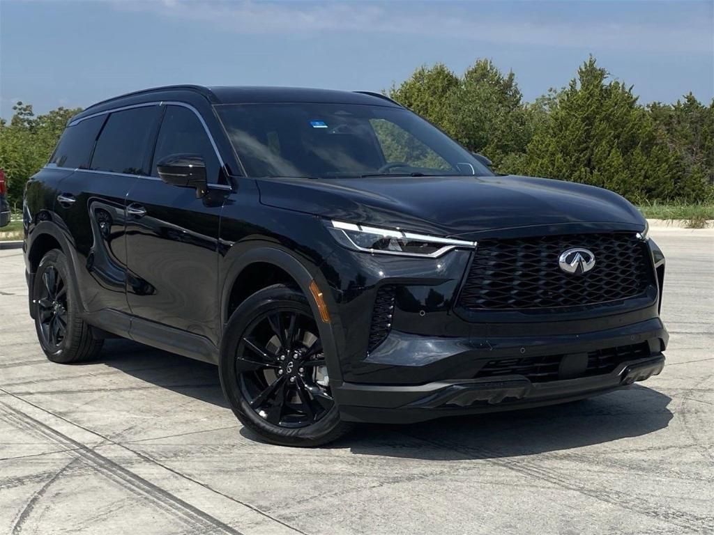 new 2025 INFINITI QX60 car, priced at $61,700