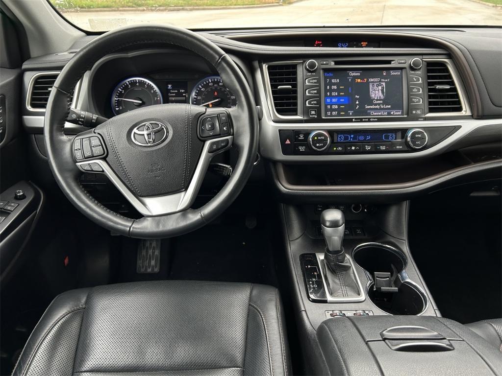 used 2019 Toyota Highlander car, priced at $32,988
