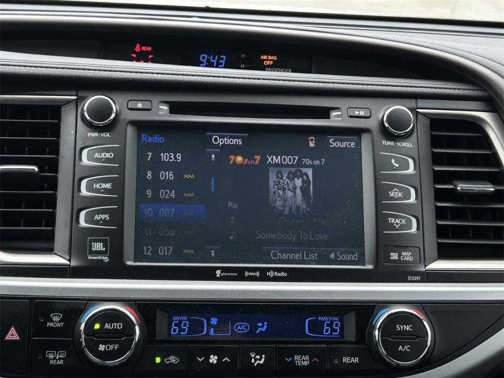 used 2019 Toyota Highlander car, priced at $32,988