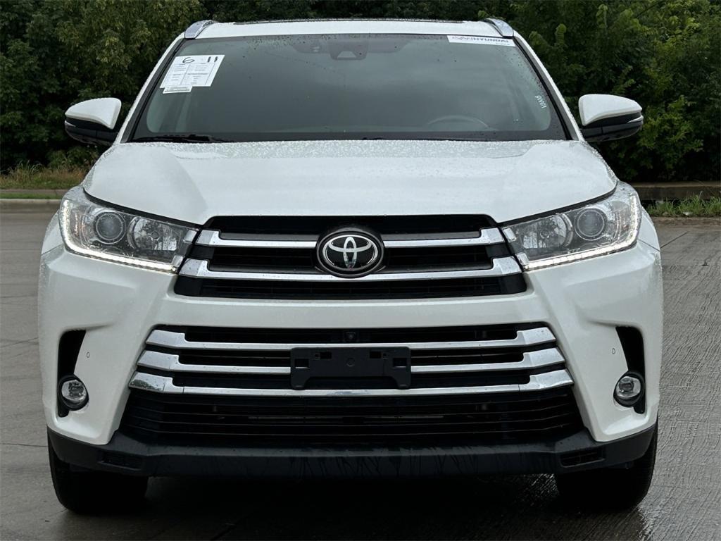 used 2019 Toyota Highlander car, priced at $32,988