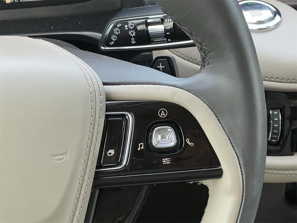 used 2024 Lincoln Aviator car, priced at $55,985