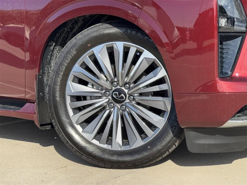 new 2025 INFINITI QX80 car, priced at $101,735