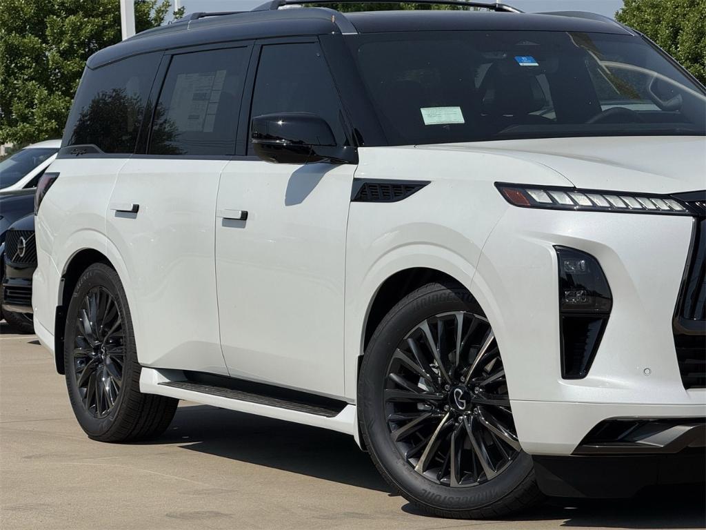 new 2026 INFINITI QX80 car, priced at $117,920