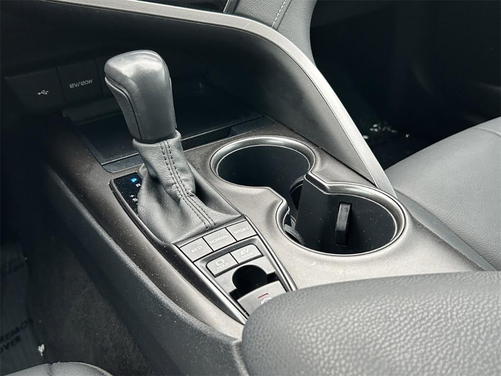 used 2022 Toyota Camry Hybrid car, priced at $24,788